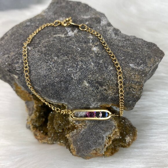 Vintage 1992 Avon Pastel Motion Crystal Gold Tone Bracelet 7" - Picture 8 of 8